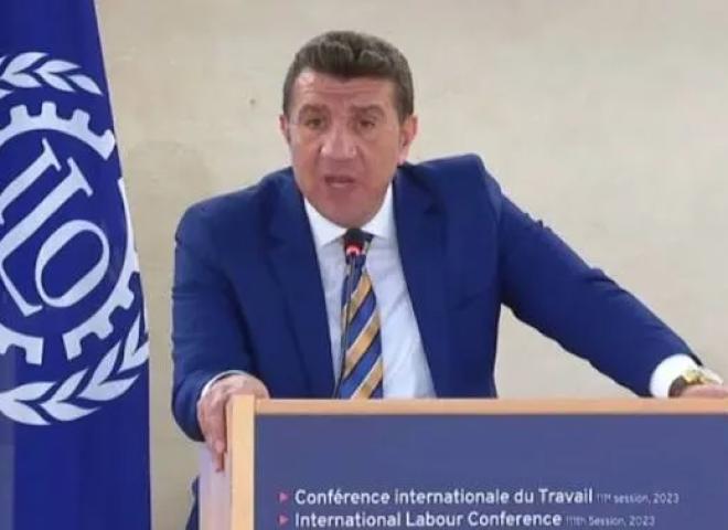 وزارة العمل توصى بأحقية الكيميائي عماد حمدى بالاحتفاظ بمناصبه النقابية